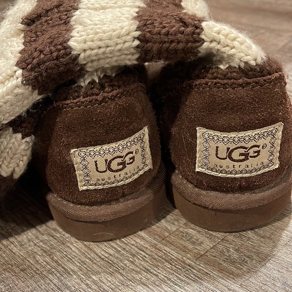 UGG Sweater Boots - Picture 5 of 6